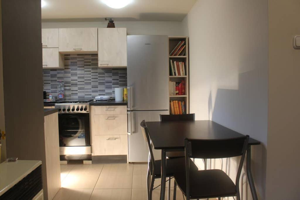 Green Garden Apartment Ingyenes Zart Parkoloval Szeged Eksteriør billede