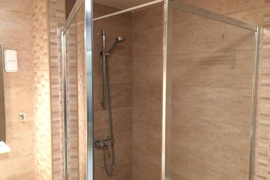 Green Garden Apartment Ingyenes Zart Parkoloval Szeged Eksteriør billede